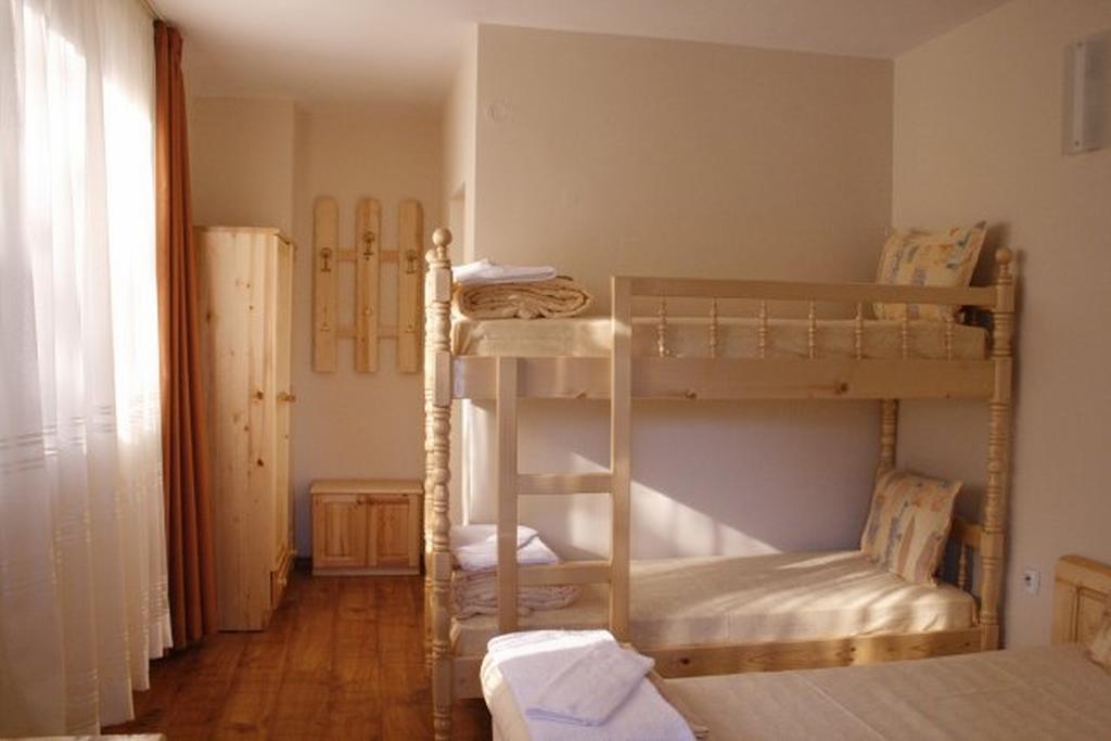 Family Hotel Ilinden Shipkovo  Kamer foto