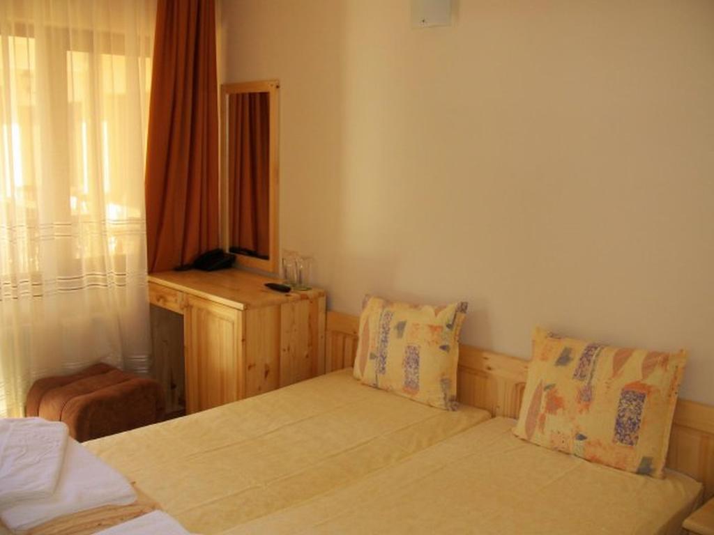 Family Hotel Ilinden Shipkovo  Kamer foto